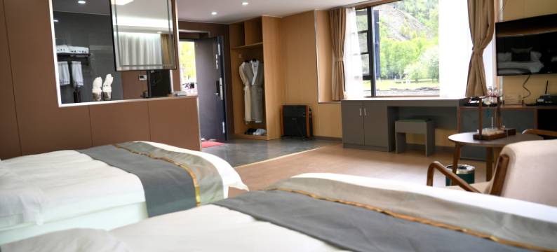 阿克仁青仓民宿(甲根坝店)图片