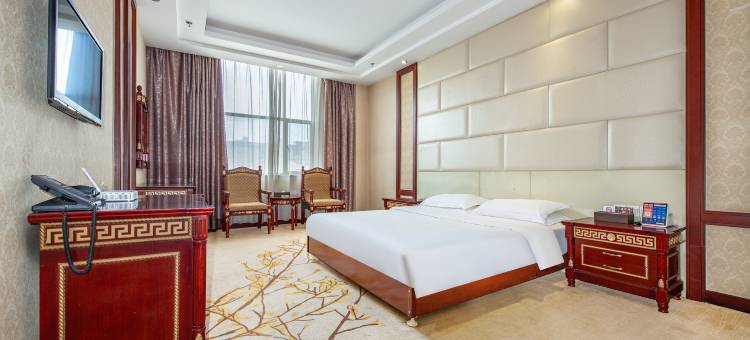 巴楚胡杨国际大酒店(喀什巴楚步行街巴楚站店)图片