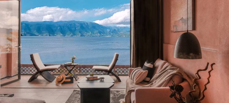 泸沽湖喜雾屿湖景设计师酒店图片