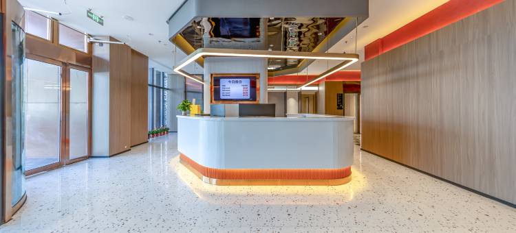 柏曼酒店(格尔木高铁站店)图片