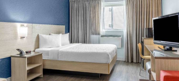 尼亚加拉瀑布6号汽车旅馆，安大略省 – 瀑布附近(Motel 6 Niagara Falls, on Near the Falls)图片