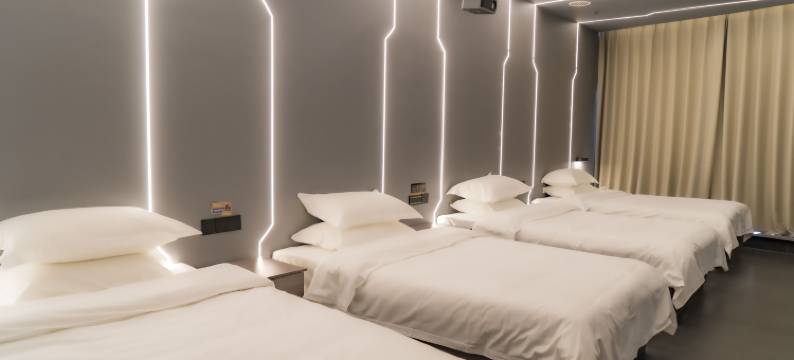 极客巢电竞酒店(南通开发区政务中心店)图片