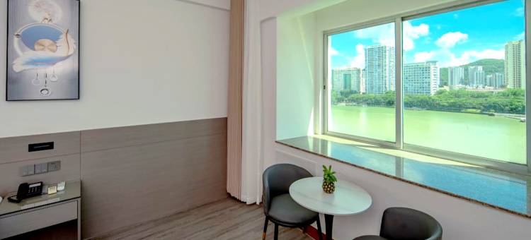 小鹿辰客·新兴海景酒店(三亚中服免税国际购物城店)图片