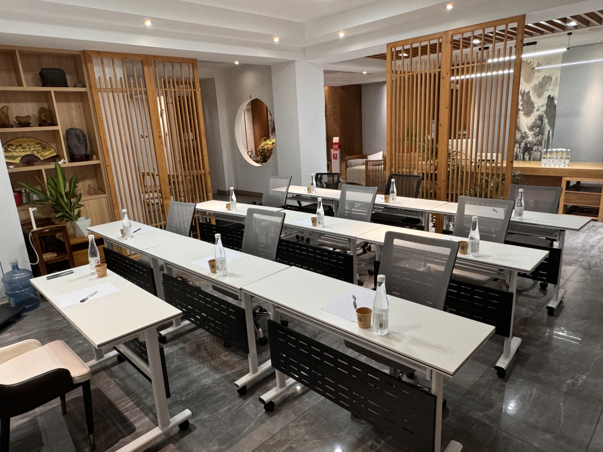 Huaxiangju HotelHotel Overview