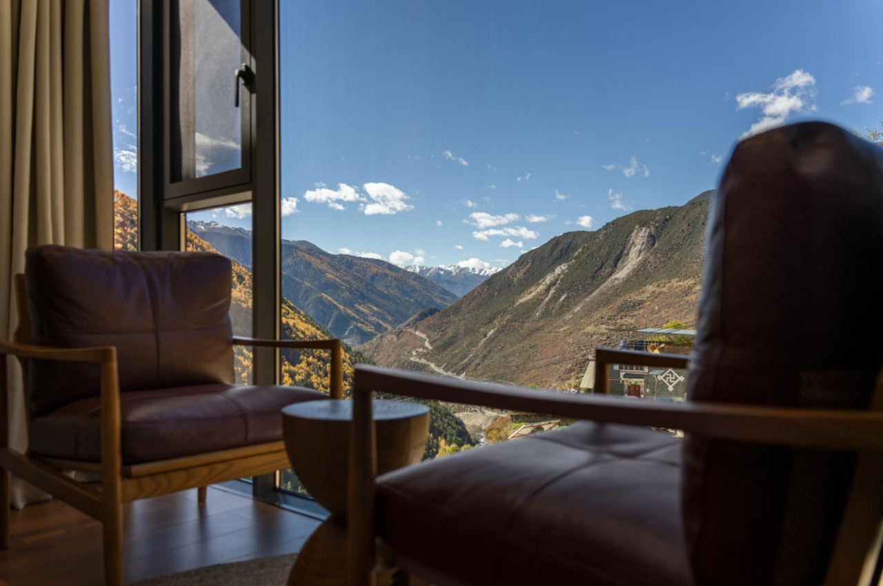 向春山·倦归丨半山隐墅(四姑娘山双桥沟景区店)图片