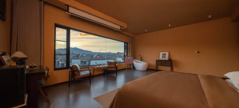 叁拾理想·日照金山丨设计师观景客栈(丽江古城南门店)图片