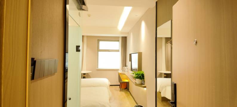 莫丽酒店·精选(北京五棵松301医院店)图片