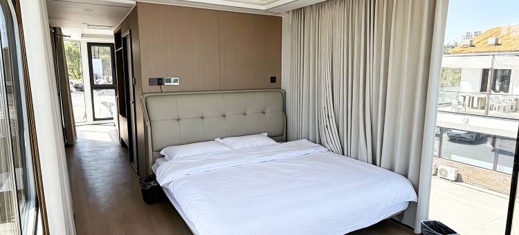 醉龙湾国际露营岛海景民宿图片