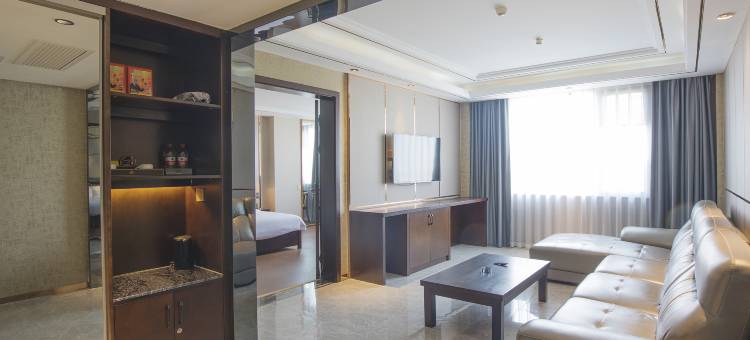 柏曼国际大酒店(长沙万家丽广场马王堆地铁站店)图片