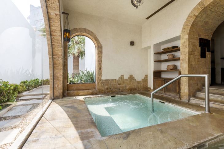 Sharq Village & Spa, a Ritz-Carlton Hotel Hotel Overview