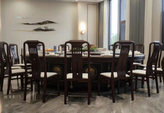 Qian Stream Grand HotelHotel Overview