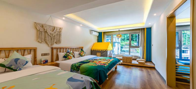 桌山·山揽湖光·隐奢酒店(雅女湖店)图片