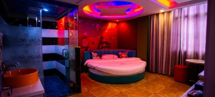 安顺艾尚主题酒店图片