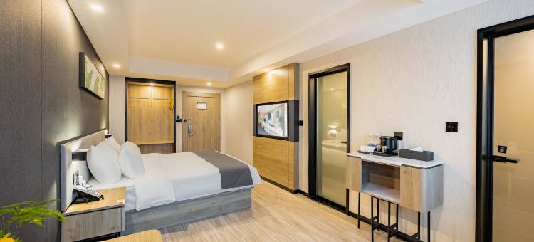 品睿酒店(乳山水景绿城店)图片