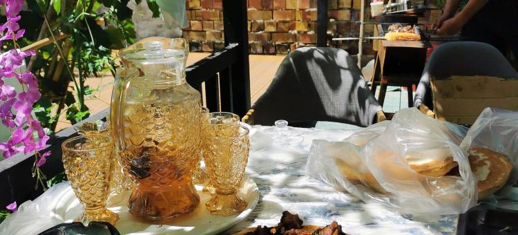 那拉提松叶客栈图片