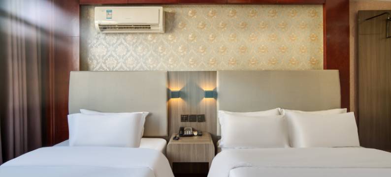 杭州锦怡精品酒店(临安广场地铁站店)图片