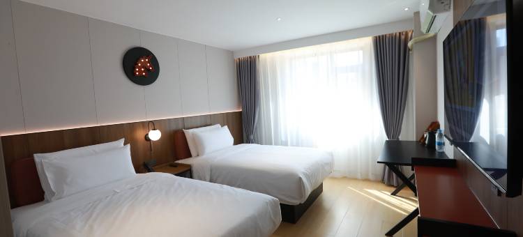 如家YUNIK电竞酒店(吉林世纪广场店)图片