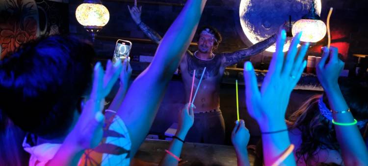 疯猴宿雾酒店(Mad Monkey Siquijor)图片