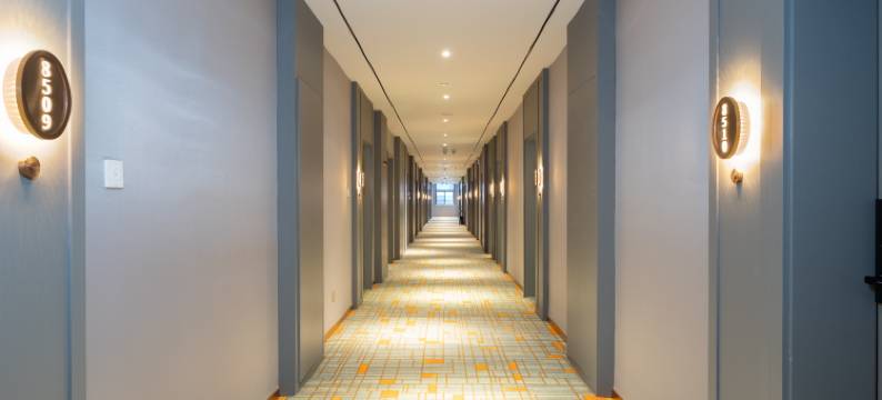 欧兰酒店(原点新城店)图片