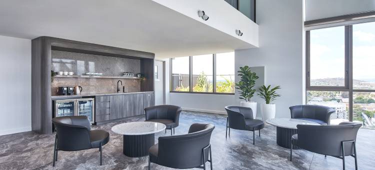 堪培拉美利通公寓式酒店(Meriton Suites Canberra)图片