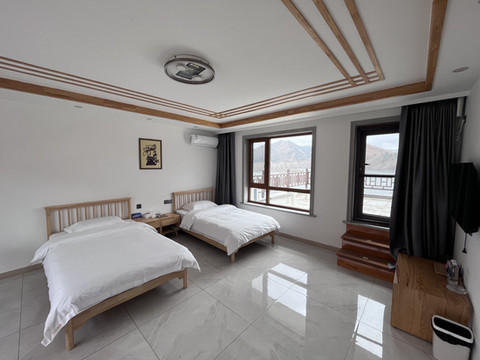 集安悦江轩民宿