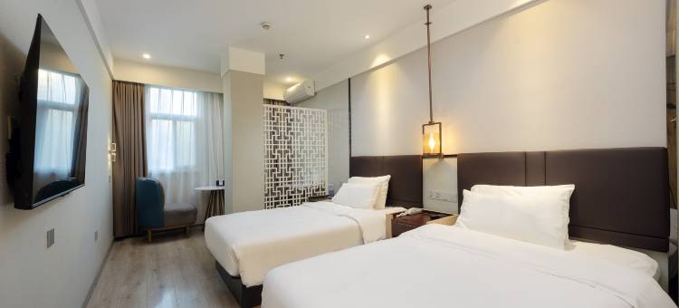 汉庭酒店(上海新国际博览中心龙阳路地铁站店)图片