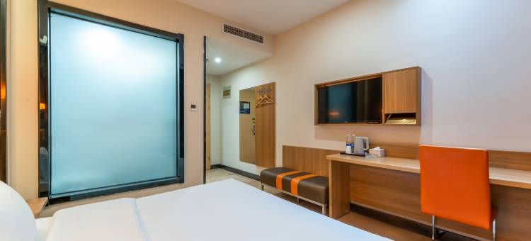 七天优品酒店(菏泽步行街汽车总站店)图片