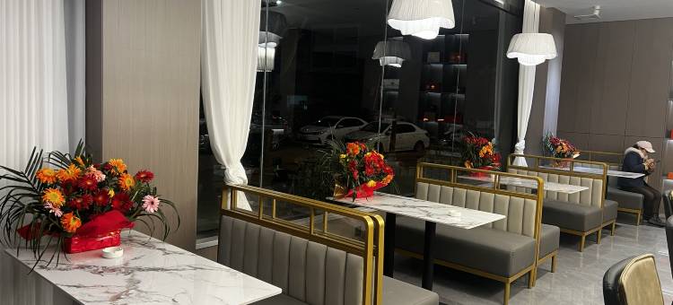 铭馨居酒店图片
