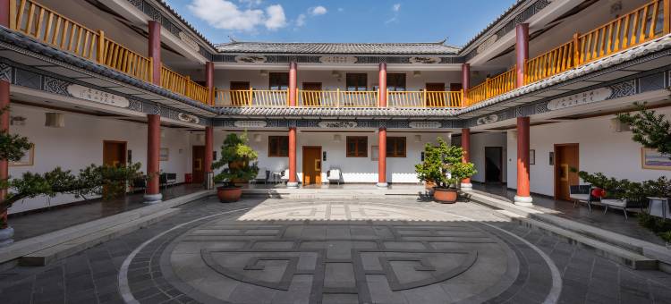 朵朵金花·喜遇花园度假酒店(大理喜洲古镇店)图片