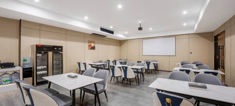 杭州嘉富广场华美达安可酒店图片