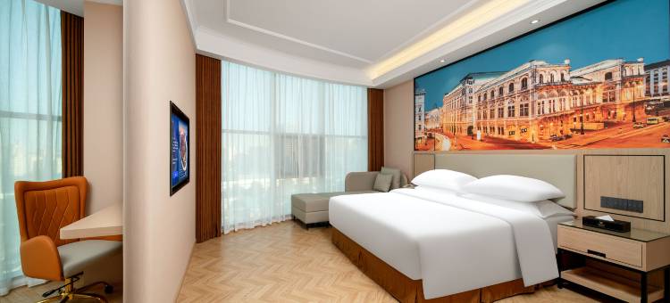 维也纳国际酒店(深圳观澜华为店)图片