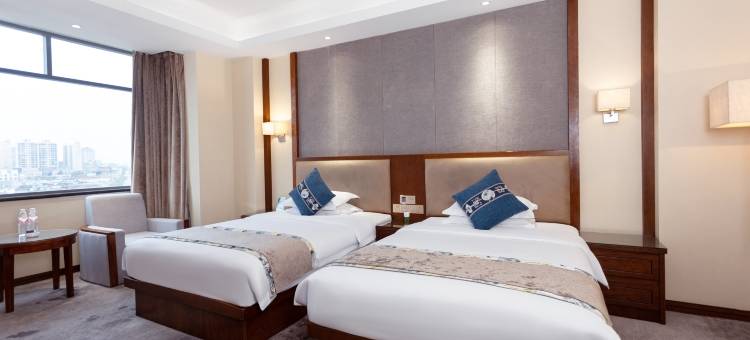 陆良圣邦大酒店图片