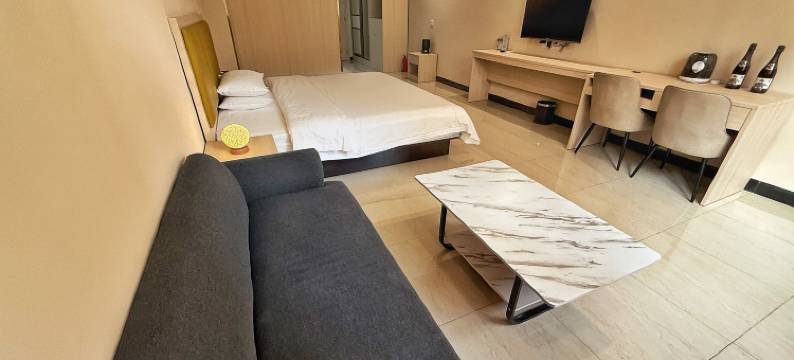 佛山悦蓝湾商务酒店(湾华地铁站店)图片