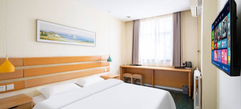 乌鲁木齐禾美酒店(德汇万达和田二街店)图片