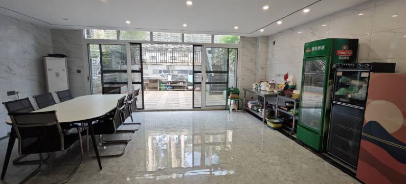 鸿洲别墅酒店(美兰国际机场店)图片