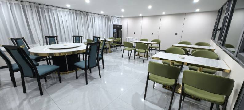 俪枫花筑酒店(香妃园景区喀什古城美食街店)图片