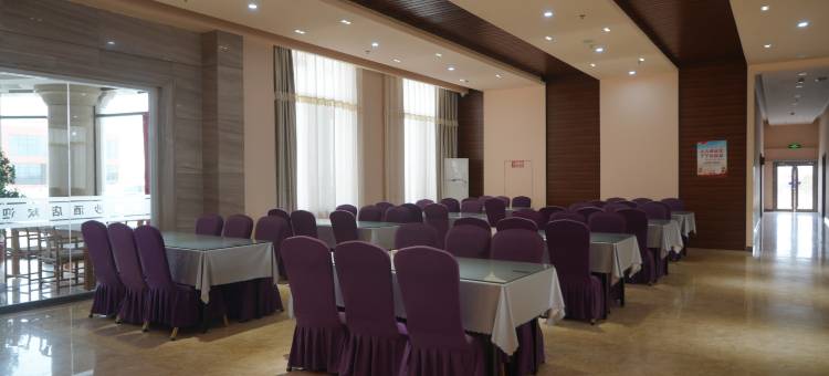 夜鸣沙酒店图片