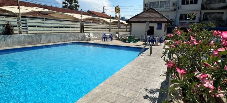 瑟普莱海滩酒店(Thipurai Beach Hotel)图片