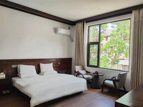 宗雅姆山居(奔子栏德钦观景台店)图片