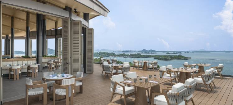威斯汀尼鲁普岛度假村及水疗中心(The Westin Nirup Island Resort & Spa)图片