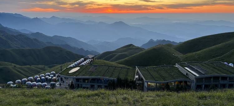 武功山金顶白鹤园帐篷基地图片