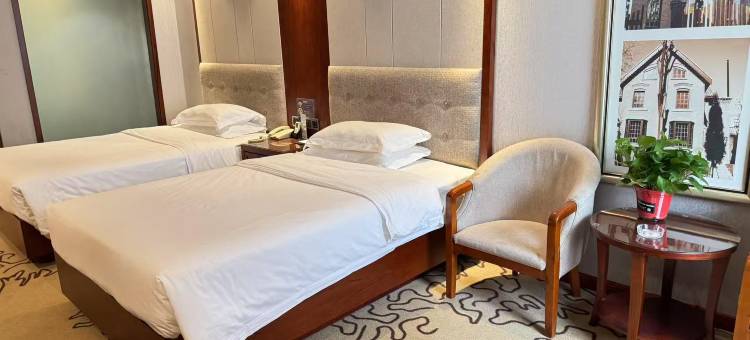 艺龙瑞云酒店(邯郸大名城汽车站店)图片