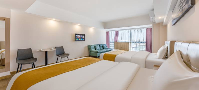 铂江国际公寓(佛山湾华地铁站天虹购物中心店)图片