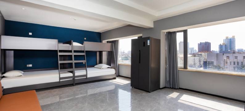 网鱼电竞酒店(上海虹口外国语大学店)图片