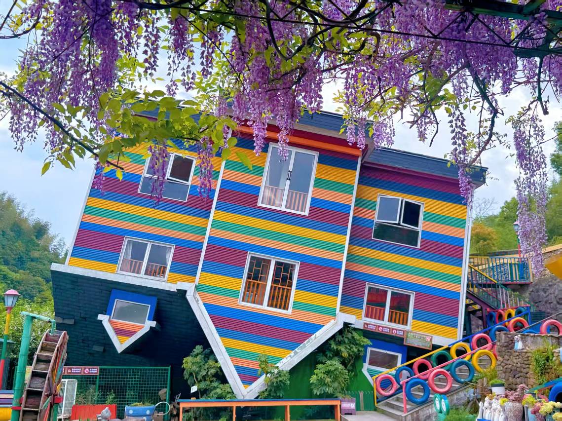 宁波奇遇谷民宿(溪口景区店)图片