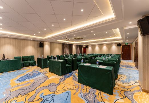 Aozhong Hotel Hotel Overview