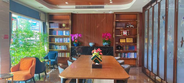 华隆特酒店(惠东多祝店)图片