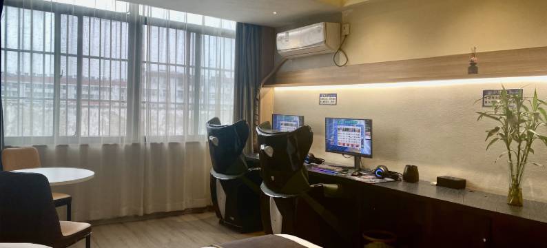 合肥超神电竞酒店(安徽大市场合肥火车站店)图片