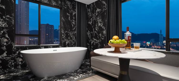 朵兰达LAB江景酒店(长沙IFS国金中心五一广场地铁站店)图片