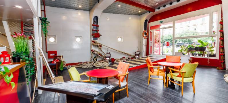 码头水上旅馆(Botel Marina)图片